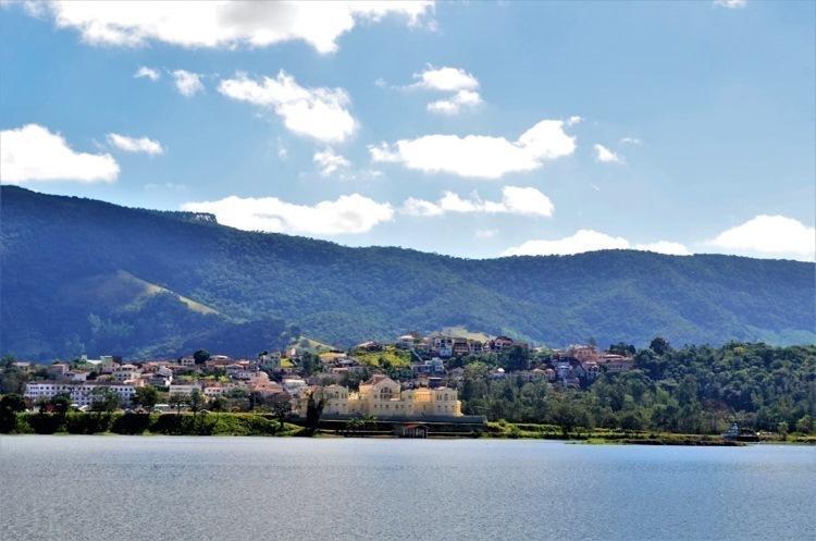 Voa Hotel Rezende ลัมบารี ภายนอก รูปภาพ